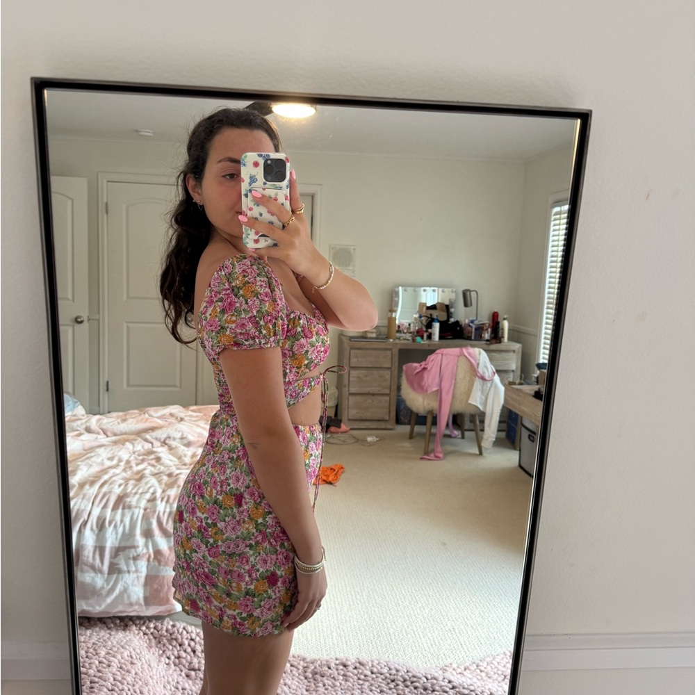 Princess Polly Floral Cutout Dress - Pink and Green - Picture 3 of 3